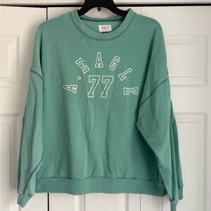 American Eagle Outfitters Teal Crewneck Sweatshirt